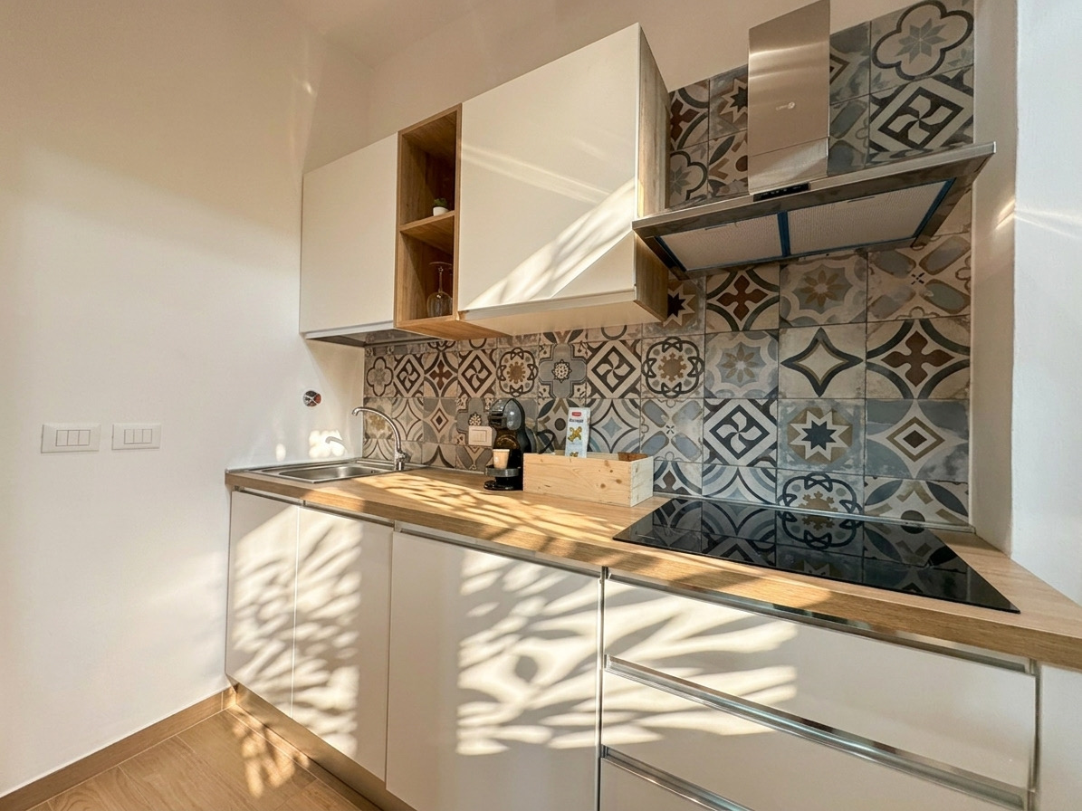 Cucina con piastrelle siciliane